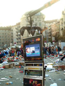 [gold extra: Local Crisis Machine | Foto: artist]